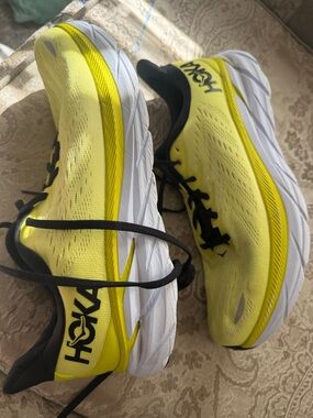HOKA ONE CLIFTON 8 - men Running Shoes - SIZE  10,5